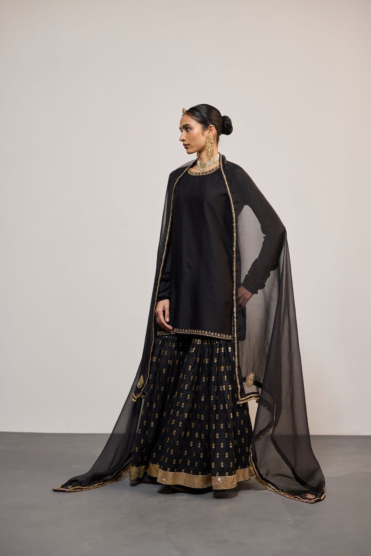 KAJRI (SHARARA)