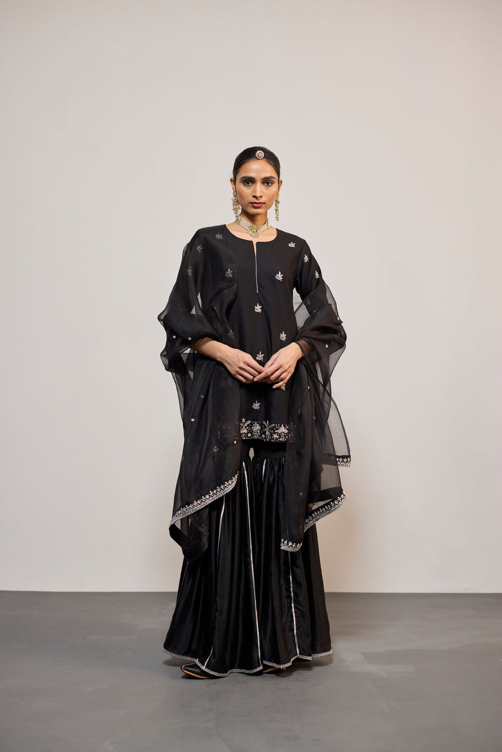 KAAJLI (SHARARA)