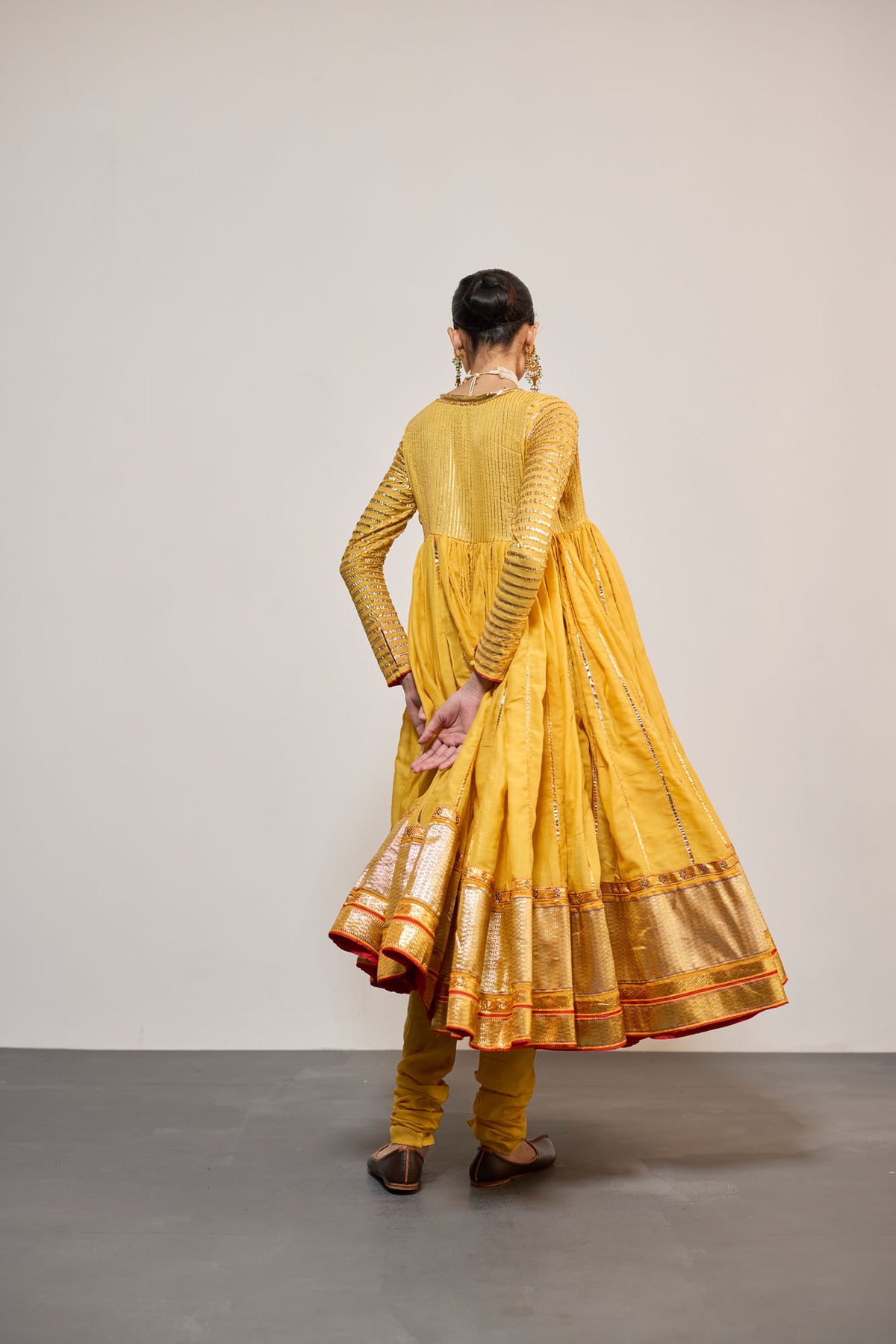 ANGRAKHA KESARIYA (KURTA)